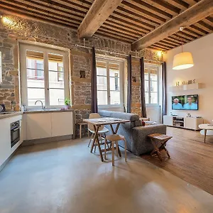 Apartamento La Nuit Saint Georges Lyon